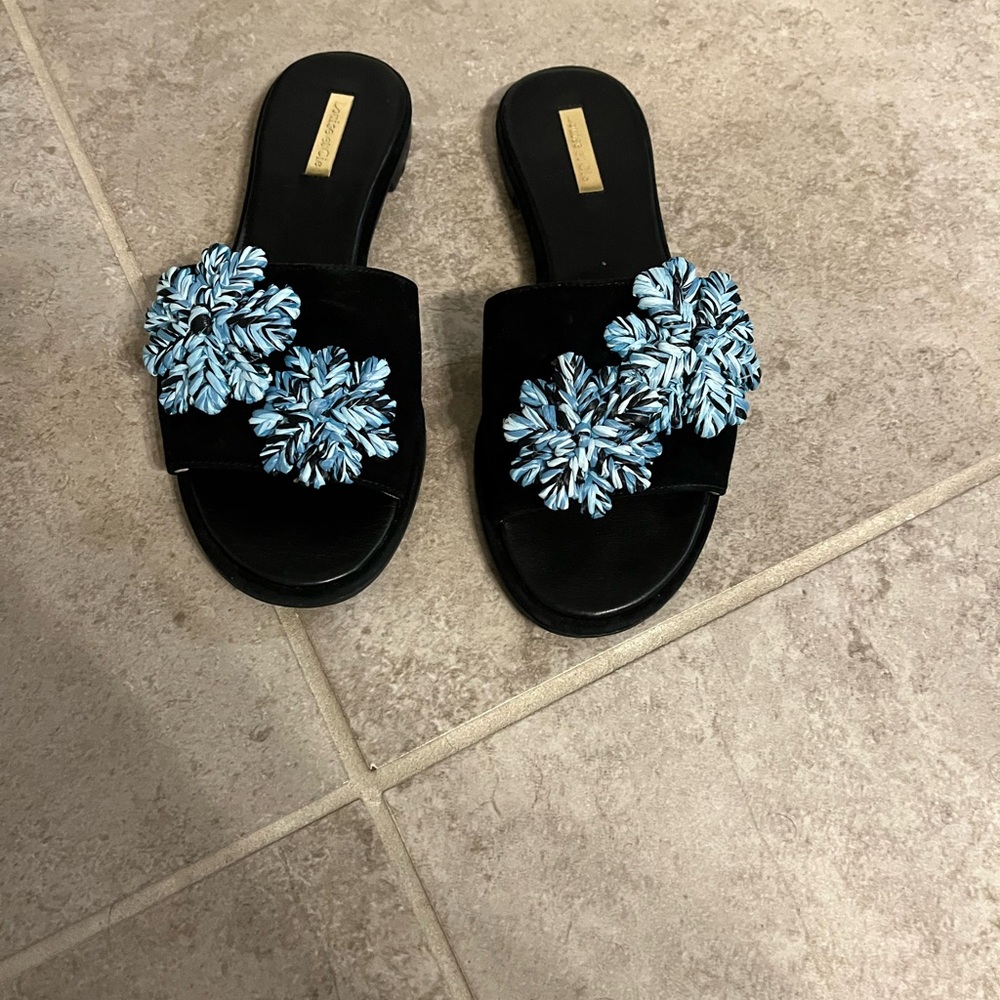 Black flat sandals
